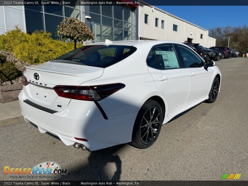 2022 Toyota Camry SE Super White / Black Photo #9