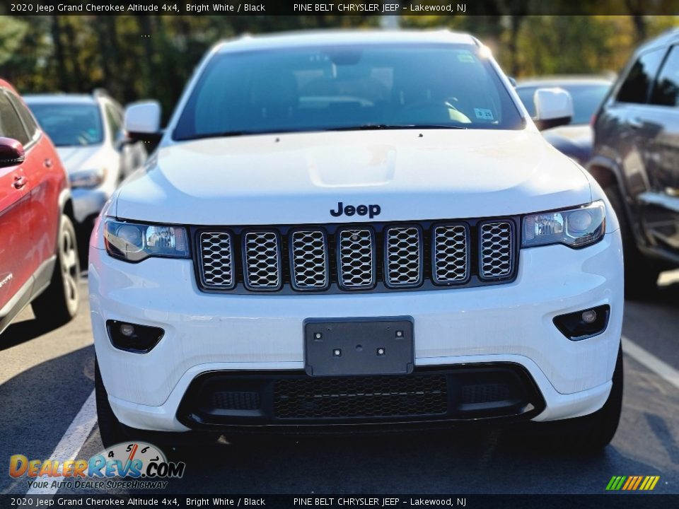 2020 Jeep Grand Cherokee Altitude 4x4 Bright White / Black Photo #2