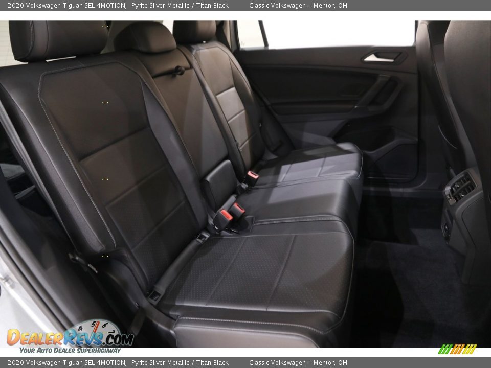 2020 Volkswagen Tiguan SEL 4MOTION Pyrite Silver Metallic / Titan Black Photo #15
