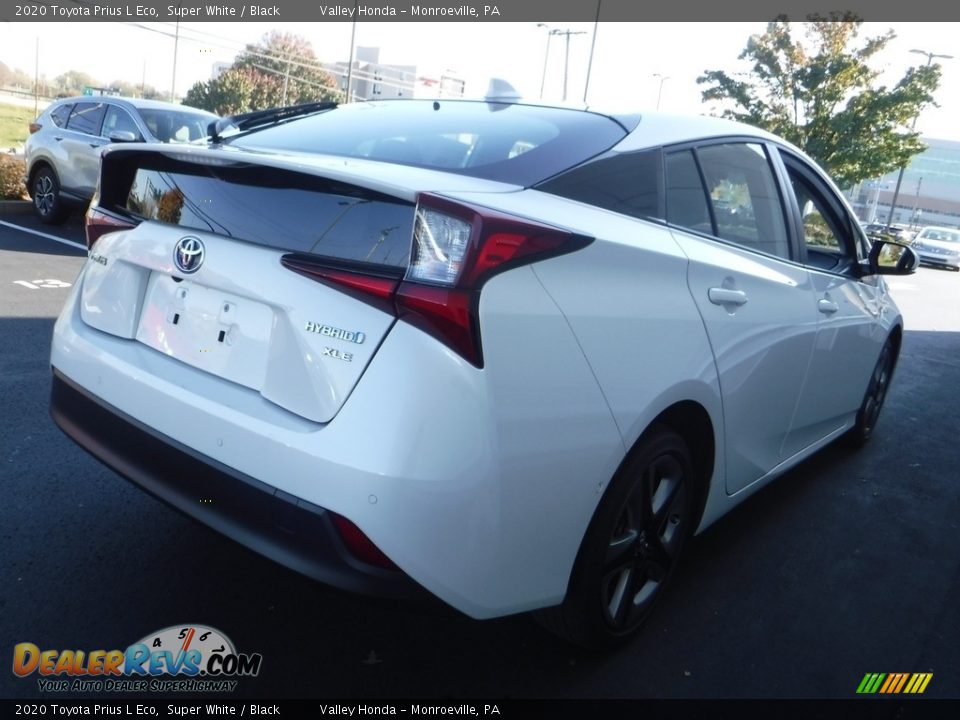 2020 Toyota Prius L Eco Super White / Black Photo #7