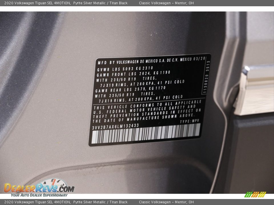 2020 Volkswagen Tiguan SEL 4MOTION Pyrite Silver Metallic / Titan Black Photo #20