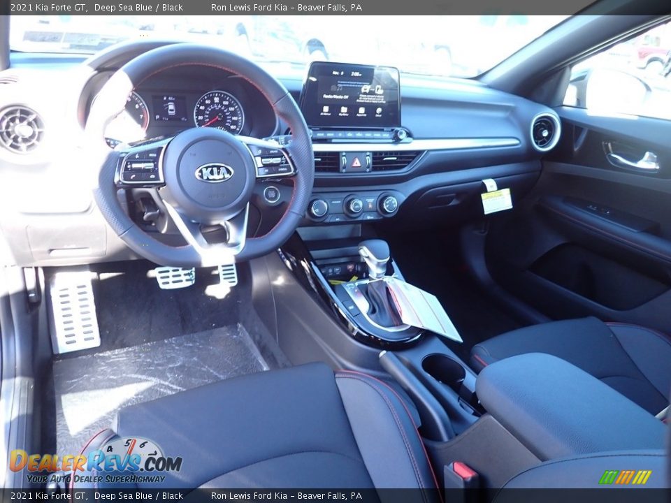 Black Interior - 2021 Kia Forte GT Photo #15