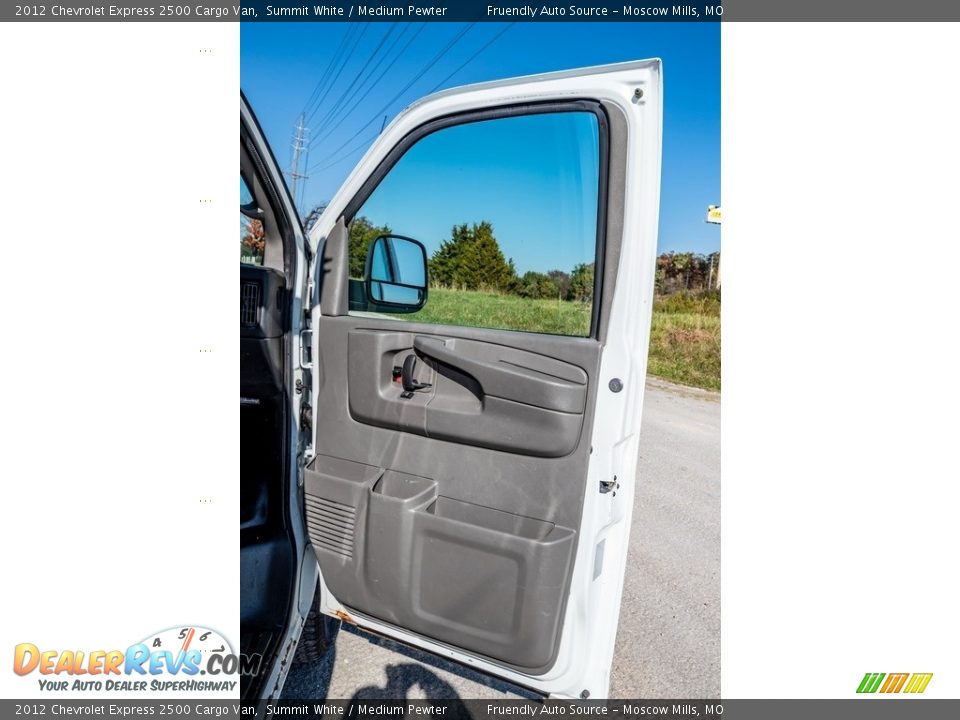 2012 Chevrolet Express 2500 Cargo Van Summit White / Medium Pewter Photo #29