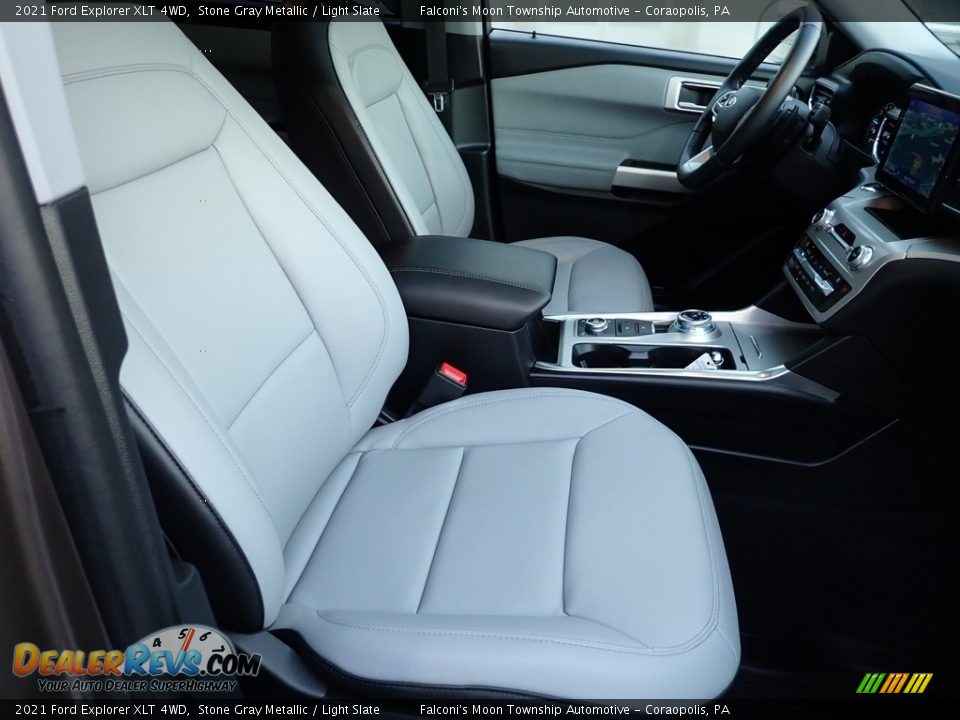 Front Seat of 2021 Ford Explorer XLT 4WD Photo #11