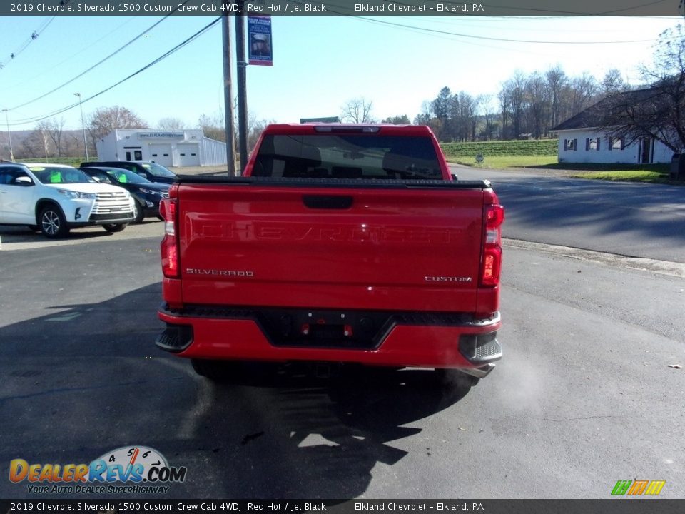 2019 Chevrolet Silverado 1500 Custom Crew Cab 4WD Red Hot / Jet Black Photo #4