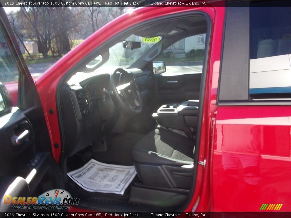 2019 Chevrolet Silverado 1500 Custom Crew Cab 4WD Red Hot / Jet Black Photo #13