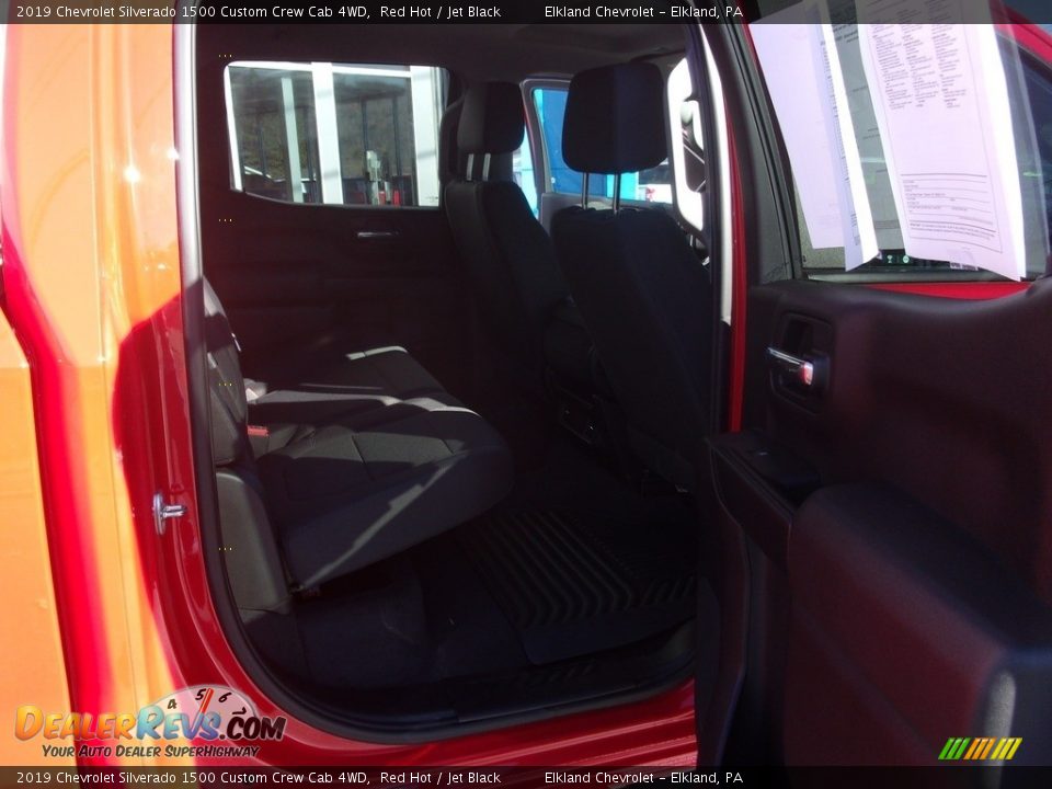 2019 Chevrolet Silverado 1500 Custom Crew Cab 4WD Red Hot / Jet Black Photo #19
