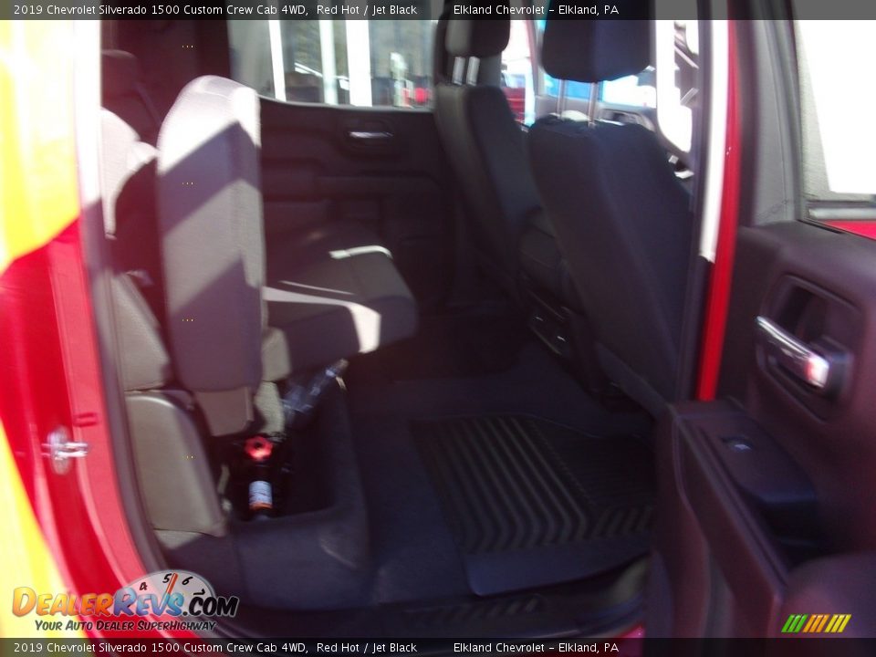 2019 Chevrolet Silverado 1500 Custom Crew Cab 4WD Red Hot / Jet Black Photo #20
