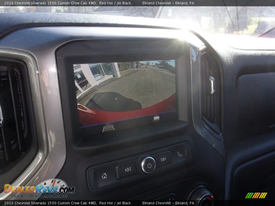 2019 Chevrolet Silverado 1500 Custom Crew Cab 4WD Red Hot / Jet Black Photo #28