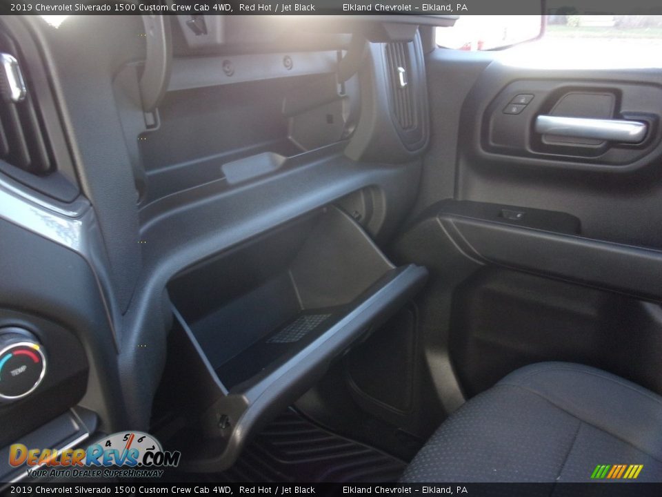 2019 Chevrolet Silverado 1500 Custom Crew Cab 4WD Red Hot / Jet Black Photo #31
