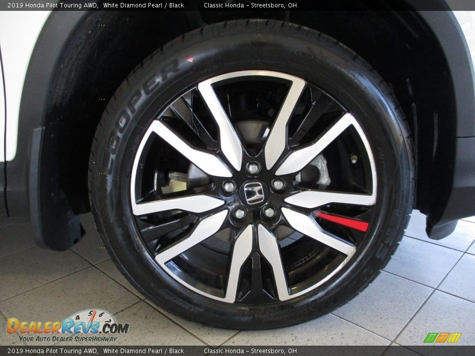 2019 Honda Pilot Touring AWD White Diamond Pearl / Black Photo #5