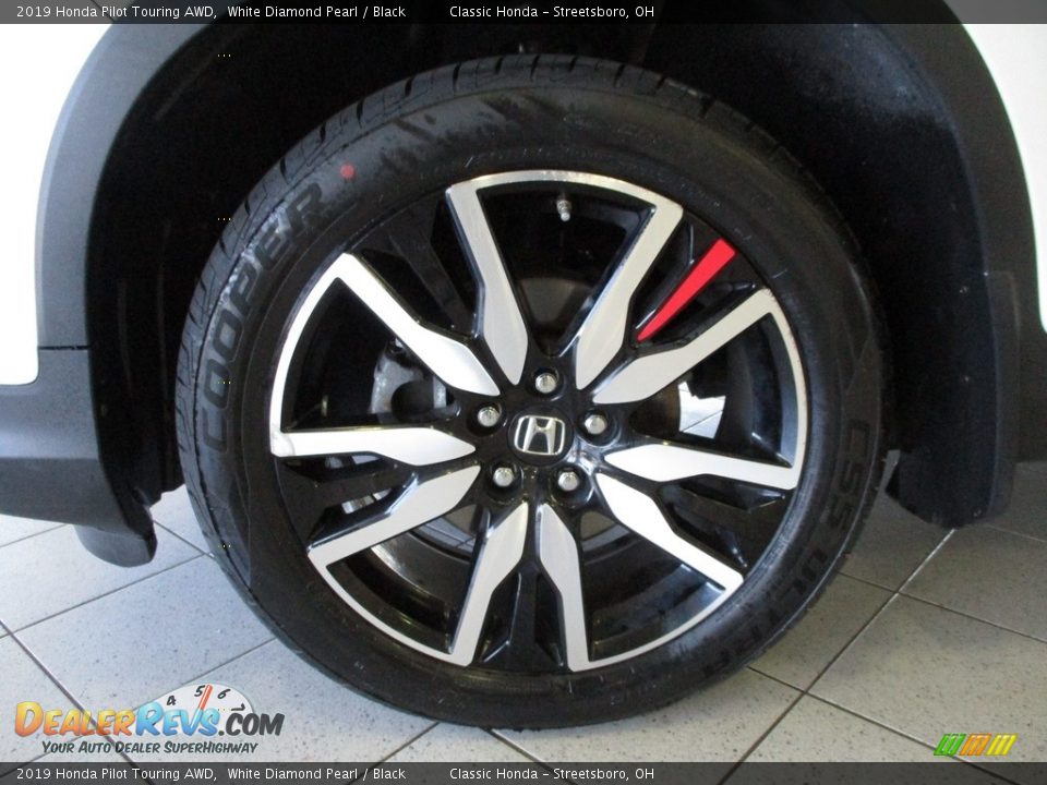 2019 Honda Pilot Touring AWD White Diamond Pearl / Black Photo #12