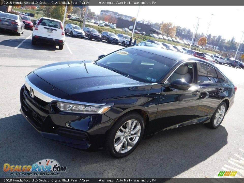 2018 Honda Accord LX Sedan Crystal Black Pearl / Gray Photo #5