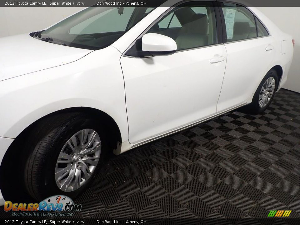 2012 Toyota Camry LE Super White / Ivory Photo #9