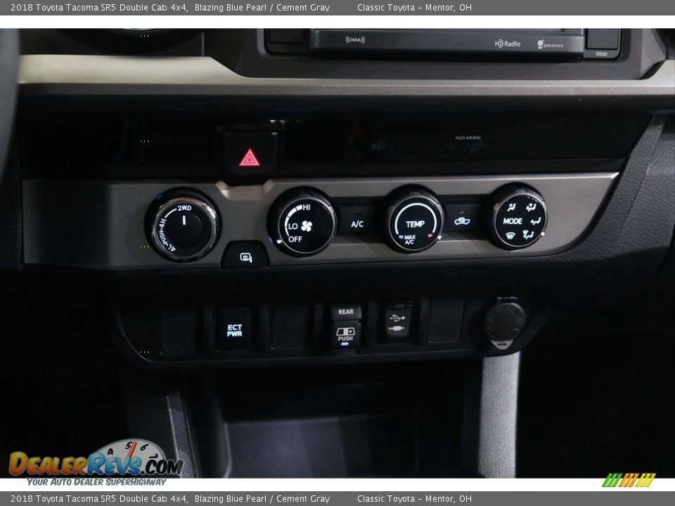 2018 Toyota Tacoma SR5 Double Cab 4x4 Blazing Blue Pearl / Cement Gray Photo #13