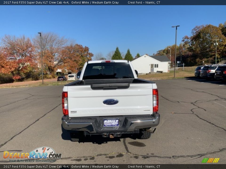 2017 Ford F350 Super Duty XLT Crew Cab 4x4 Oxford White / Medium Earth Gray Photo #5