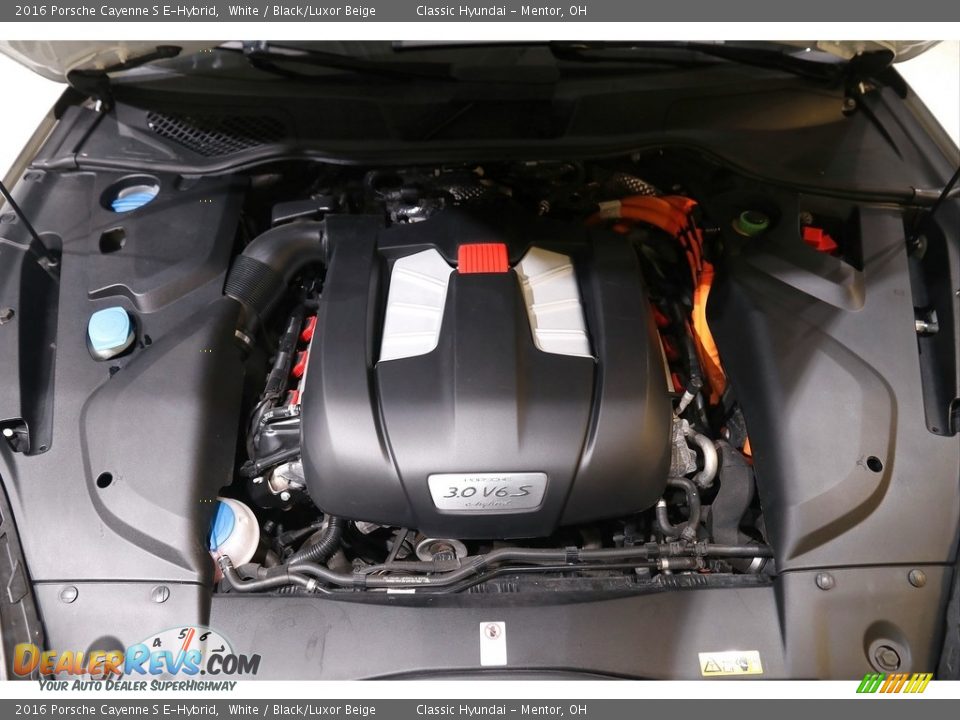 2016 Porsche Cayenne S E-Hybrid White / Black/Luxor Beige Photo #23