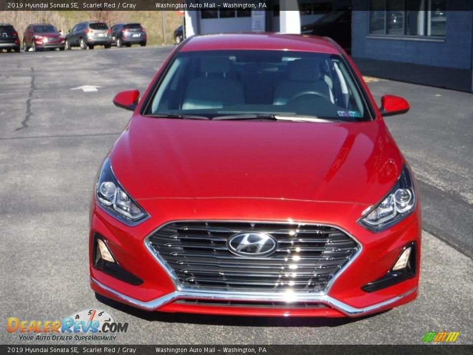 2019 Hyundai Sonata SE Scarlet Red / Gray Photo #4