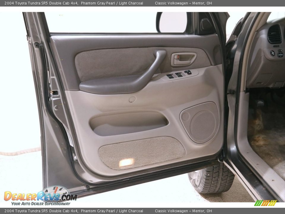 2004 Toyota Tundra SR5 Double Cab 4x4 Phantom Gray Pearl / Light Charcoal Photo #4