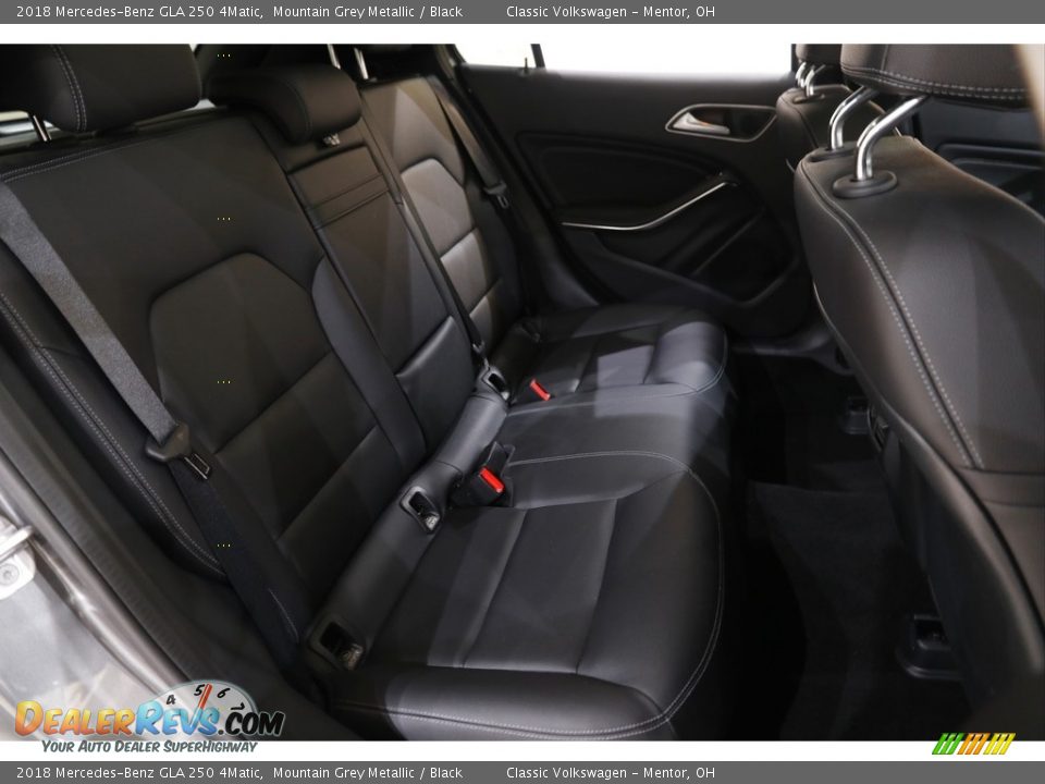 2018 Mercedes-Benz GLA 250 4Matic Mountain Grey Metallic / Black Photo #18