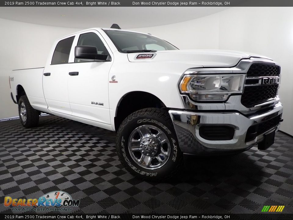 2019 Ram 2500 Tradesman Crew Cab 4x4 Bright White / Black Photo #4