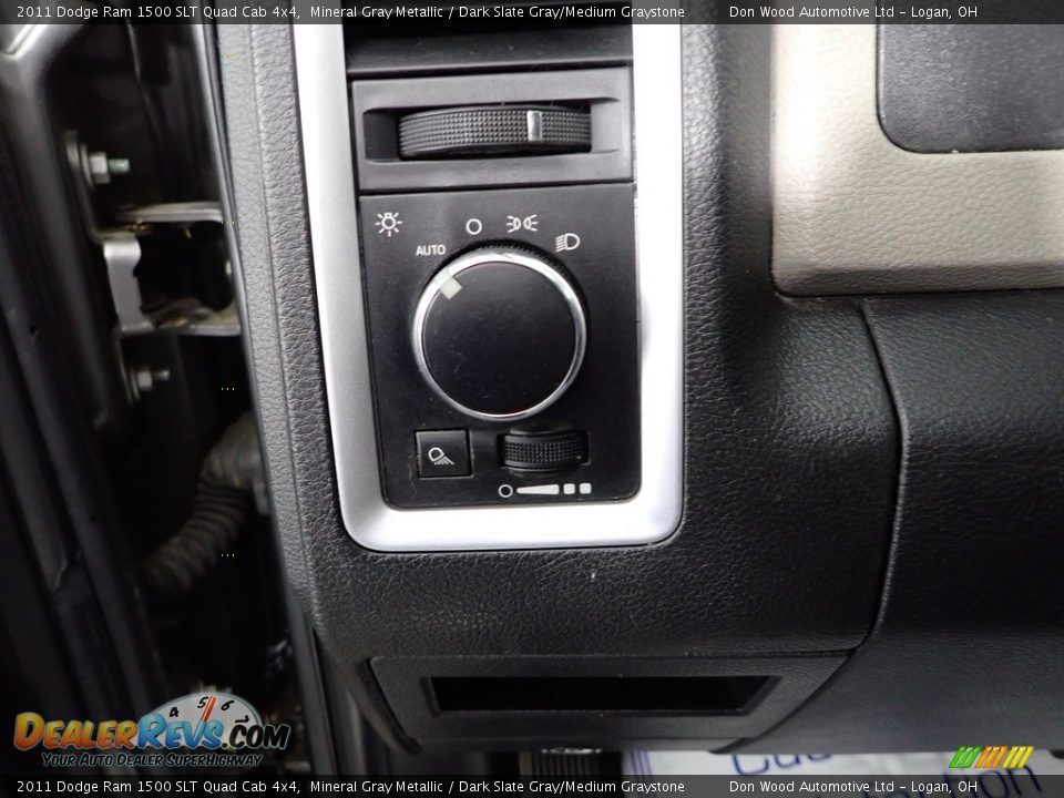 2011 Dodge Ram 1500 SLT Quad Cab 4x4 Mineral Gray Metallic / Dark Slate Gray/Medium Graystone Photo #15