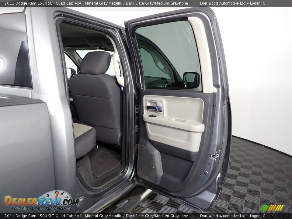 2011 Dodge Ram 1500 SLT Quad Cab 4x4 Mineral Gray Metallic / Dark Slate Gray/Medium Graystone Photo #30