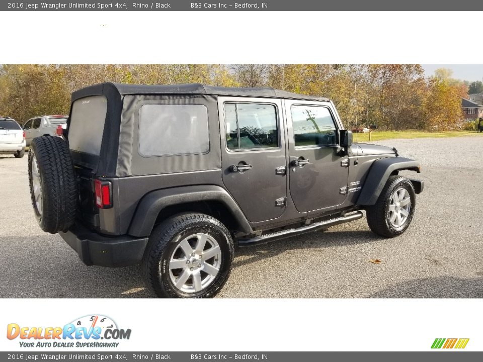 2016 Jeep Wrangler Unlimited Sport 4x4 Rhino / Black Photo #3