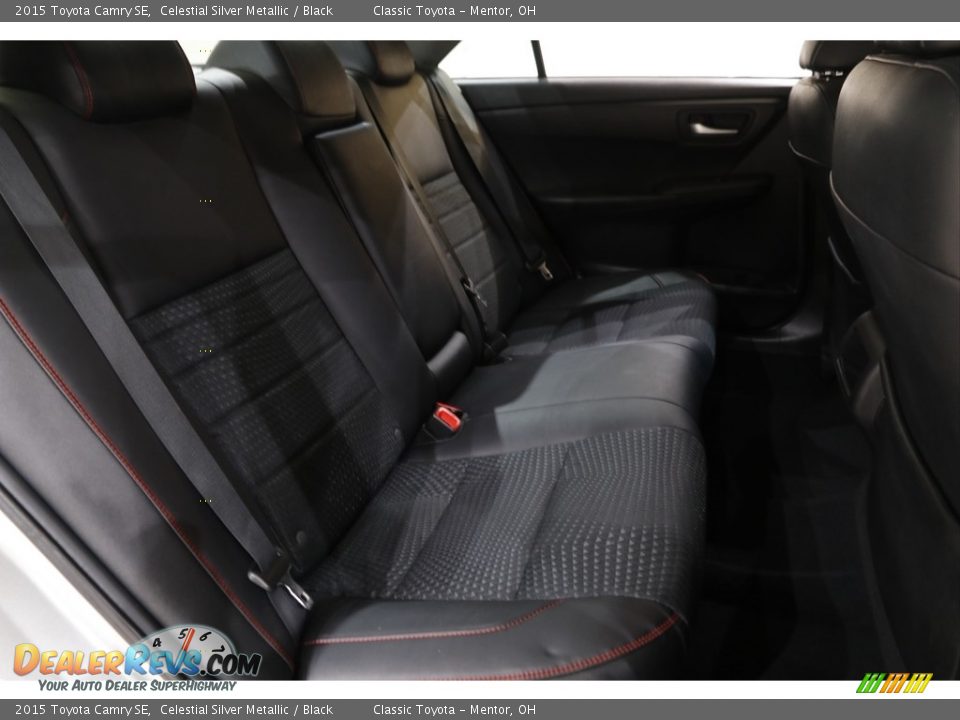 2015 Toyota Camry SE Celestial Silver Metallic / Black Photo #16