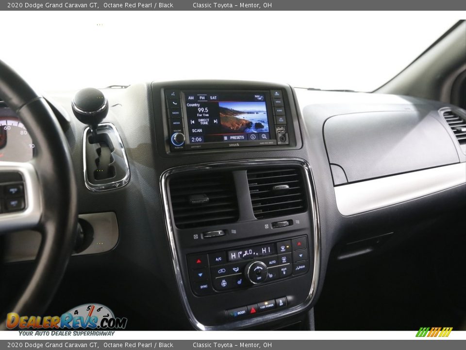 Controls of 2020 Dodge Grand Caravan GT Photo #9