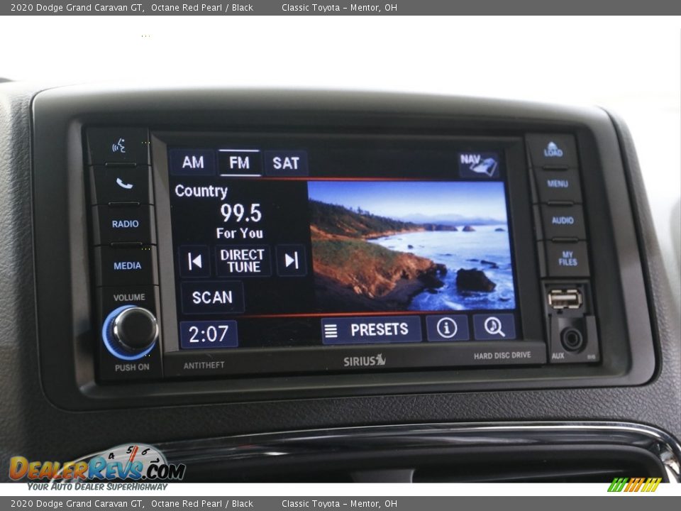 Controls of 2020 Dodge Grand Caravan GT Photo #10