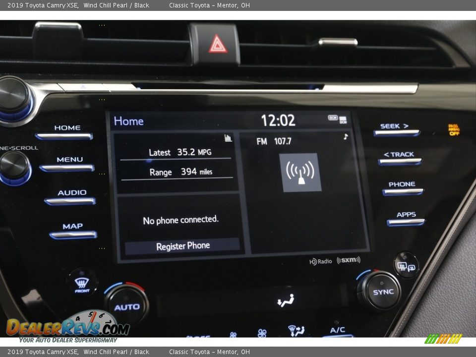 2019 Toyota Camry XSE Wind Chill Pearl / Black Photo #10