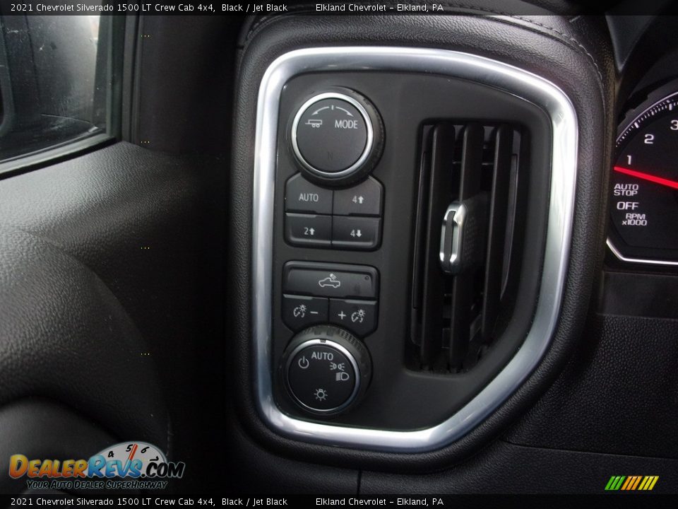 2021 Chevrolet Silverado 1500 LT Crew Cab 4x4 Black / Jet Black Photo #31