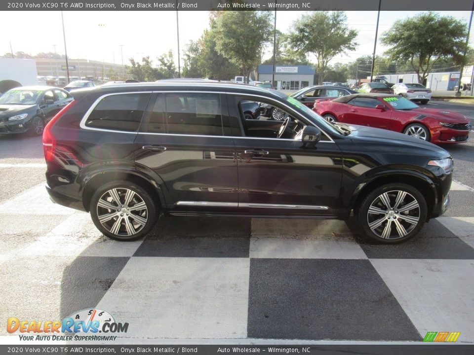2020 Volvo XC90 T6 AWD Inscription Onyx Black Metallic / Blond Photo #3