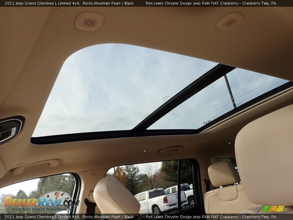 Sunroof of 2021 Jeep Grand Cherokee L Limited 4x4 Photo #20