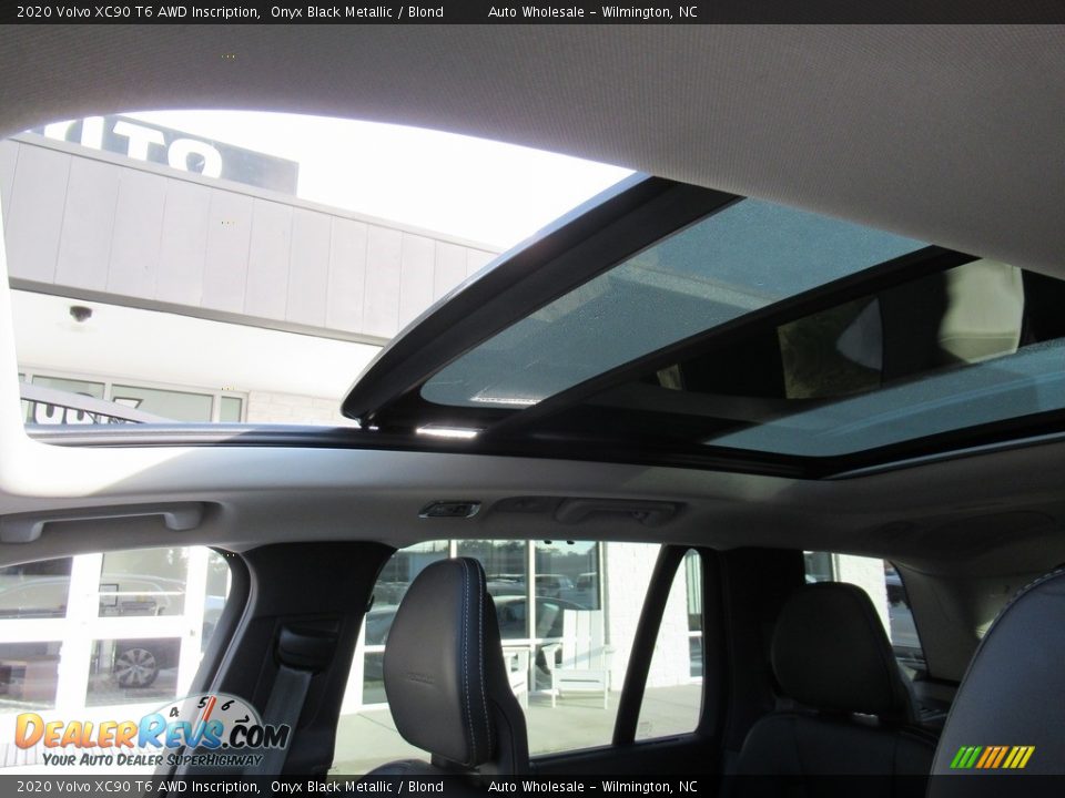2020 Volvo XC90 T6 AWD Inscription Onyx Black Metallic / Blond Photo #11