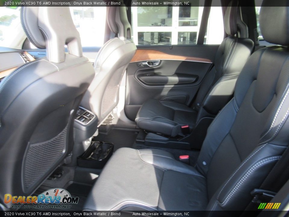 2020 Volvo XC90 T6 AWD Inscription Onyx Black Metallic / Blond Photo #12