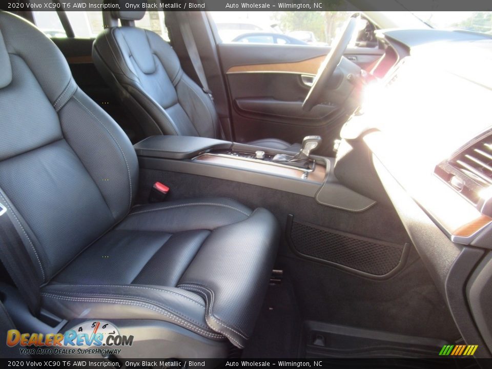 2020 Volvo XC90 T6 AWD Inscription Onyx Black Metallic / Blond Photo #13