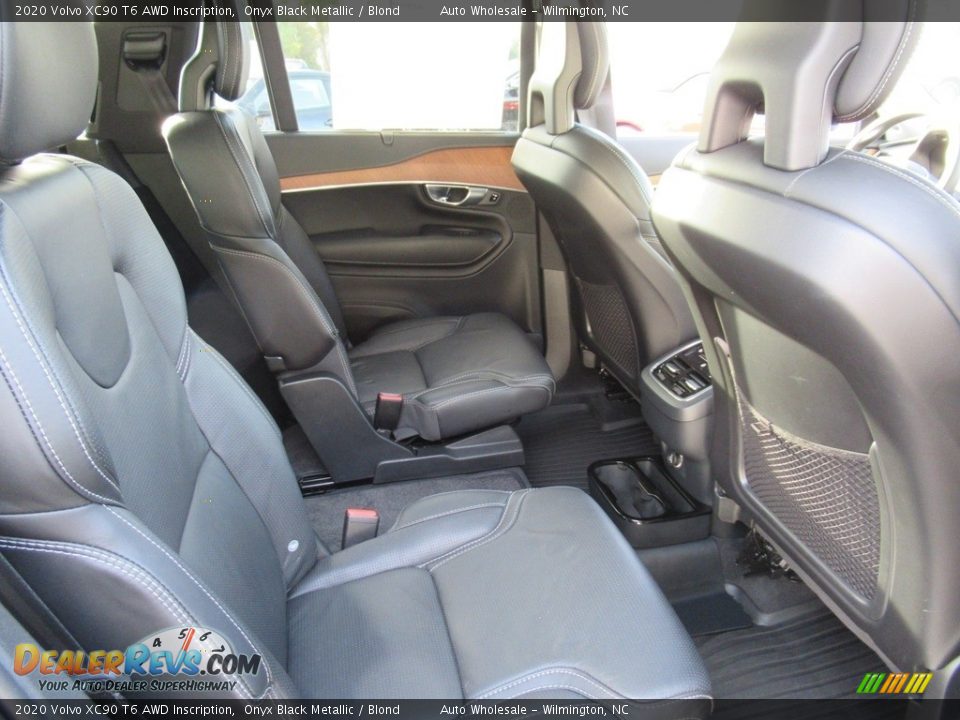 2020 Volvo XC90 T6 AWD Inscription Onyx Black Metallic / Blond Photo #14