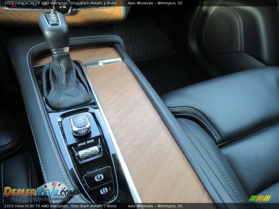 Controls of 2020 Volvo XC90 T6 AWD Inscription Photo #19