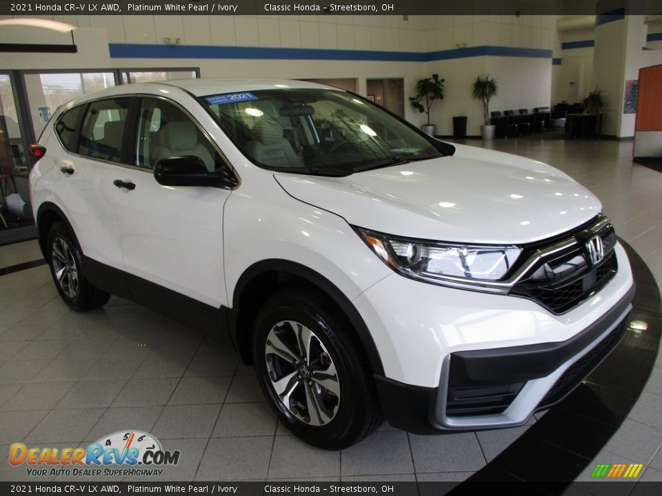 Front 3/4 View of 2021 Honda CR-V LX AWD Photo #3