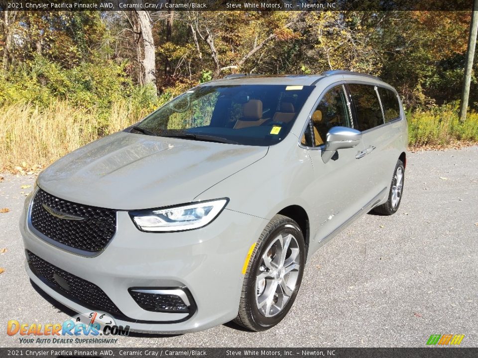 2021 Chrysler Pacifica Pinnacle AWD Ceramic Gray / Caramel/Black Photo #3