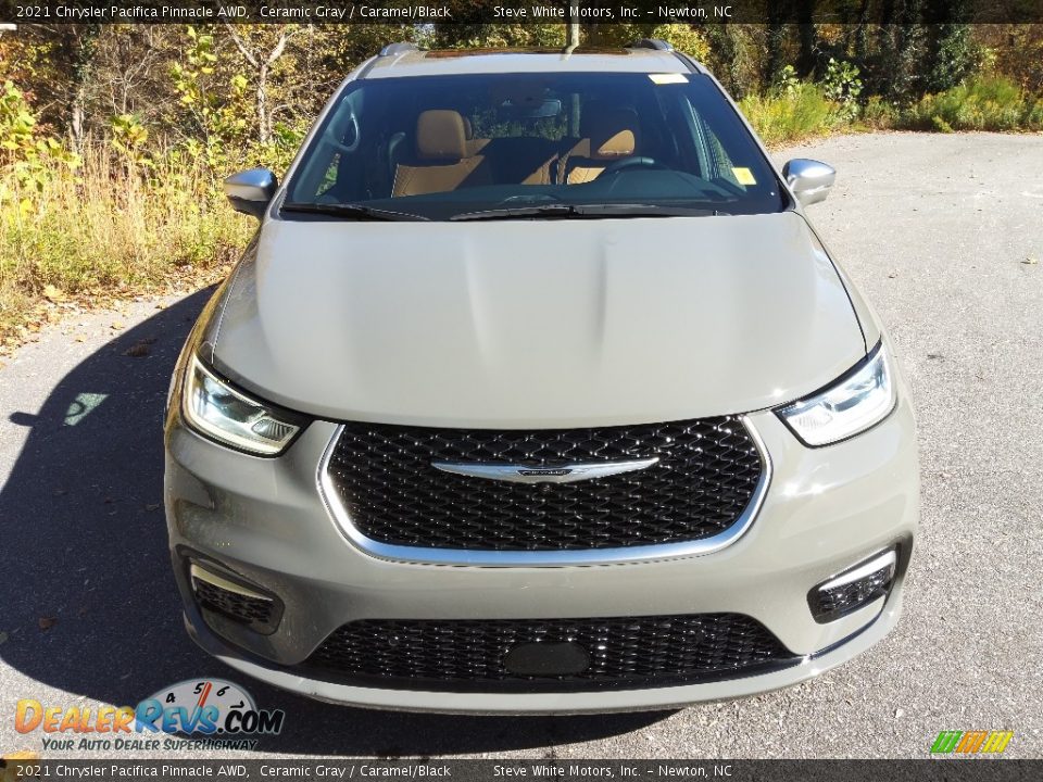 2021 Chrysler Pacifica Pinnacle AWD Ceramic Gray / Caramel/Black Photo #4