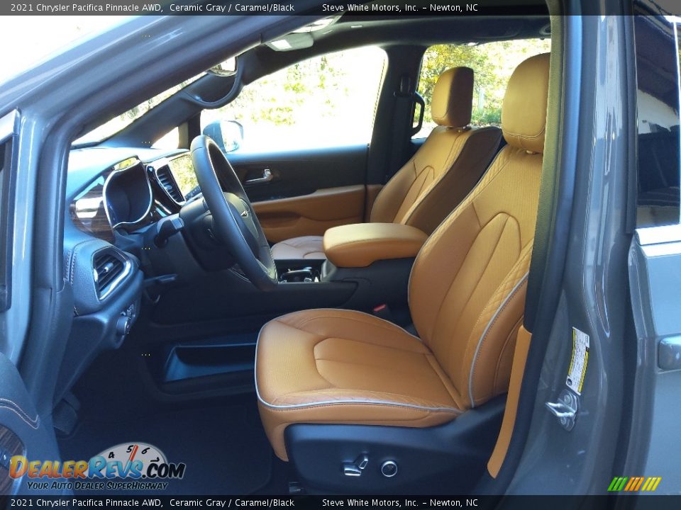 Caramel/Black Interior - 2021 Chrysler Pacifica Pinnacle AWD Photo #12