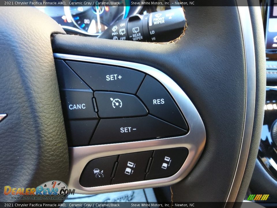 2021 Chrysler Pacifica Pinnacle AWD Steering Wheel Photo #25