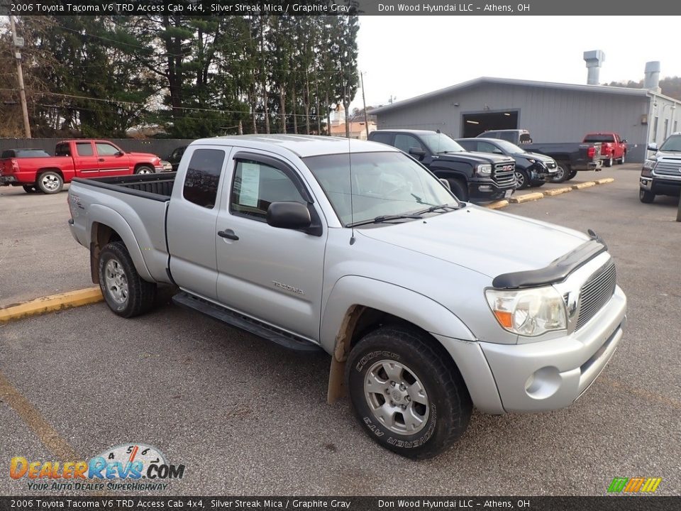 2006 Toyota Tacoma V6 TRD Access Cab 4x4 Silver Streak Mica / Graphite Gray Photo #2