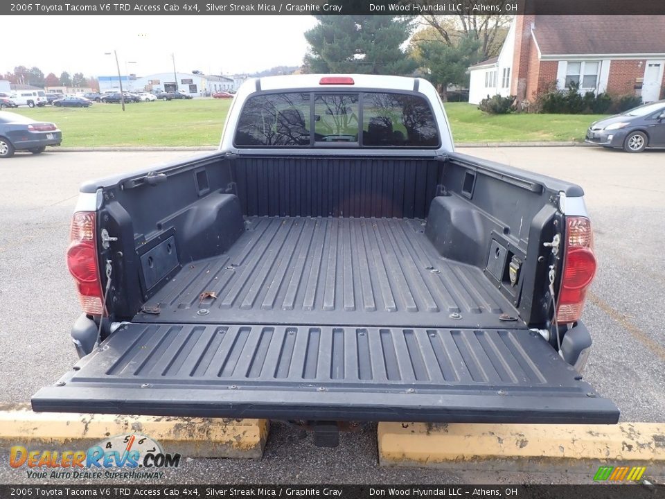 2006 Toyota Tacoma V6 TRD Access Cab 4x4 Silver Streak Mica / Graphite Gray Photo #11