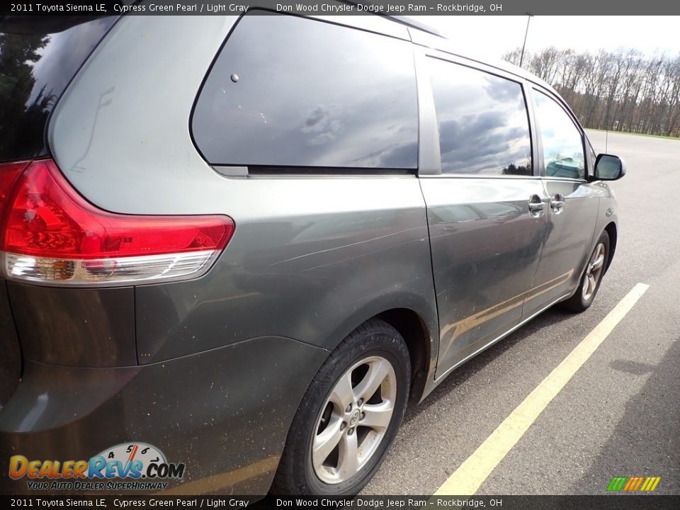 2011 Toyota Sienna LE Cypress Green Pearl / Light Gray Photo #4