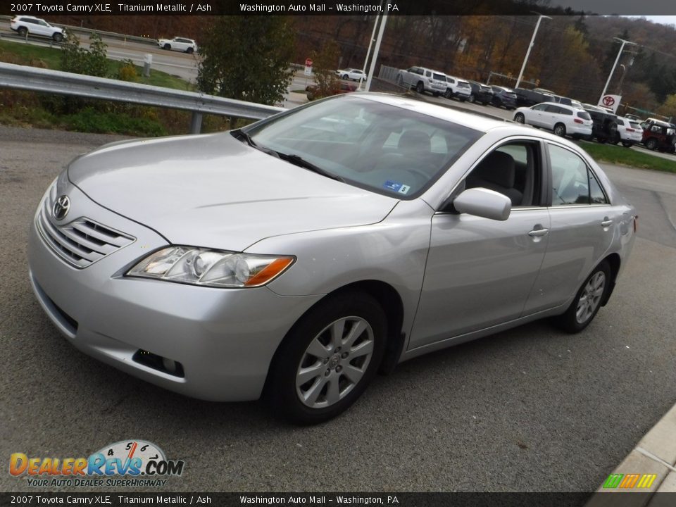 2007 Toyota Camry XLE Titanium Metallic / Ash Photo #10