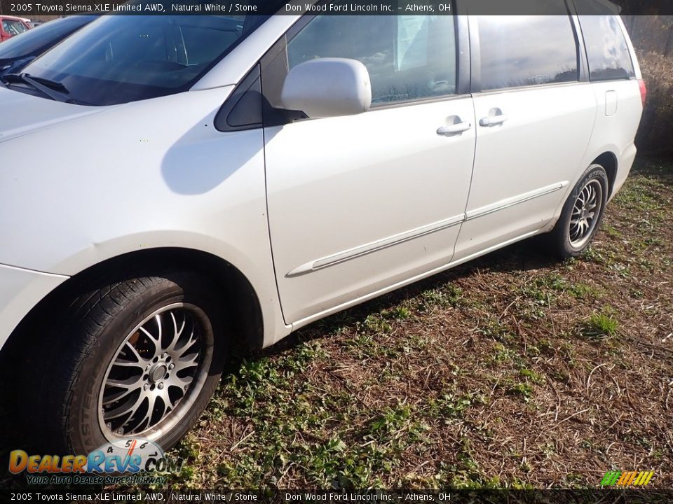 2005 Toyota Sienna XLE Limited AWD Natural White / Stone Photo #8